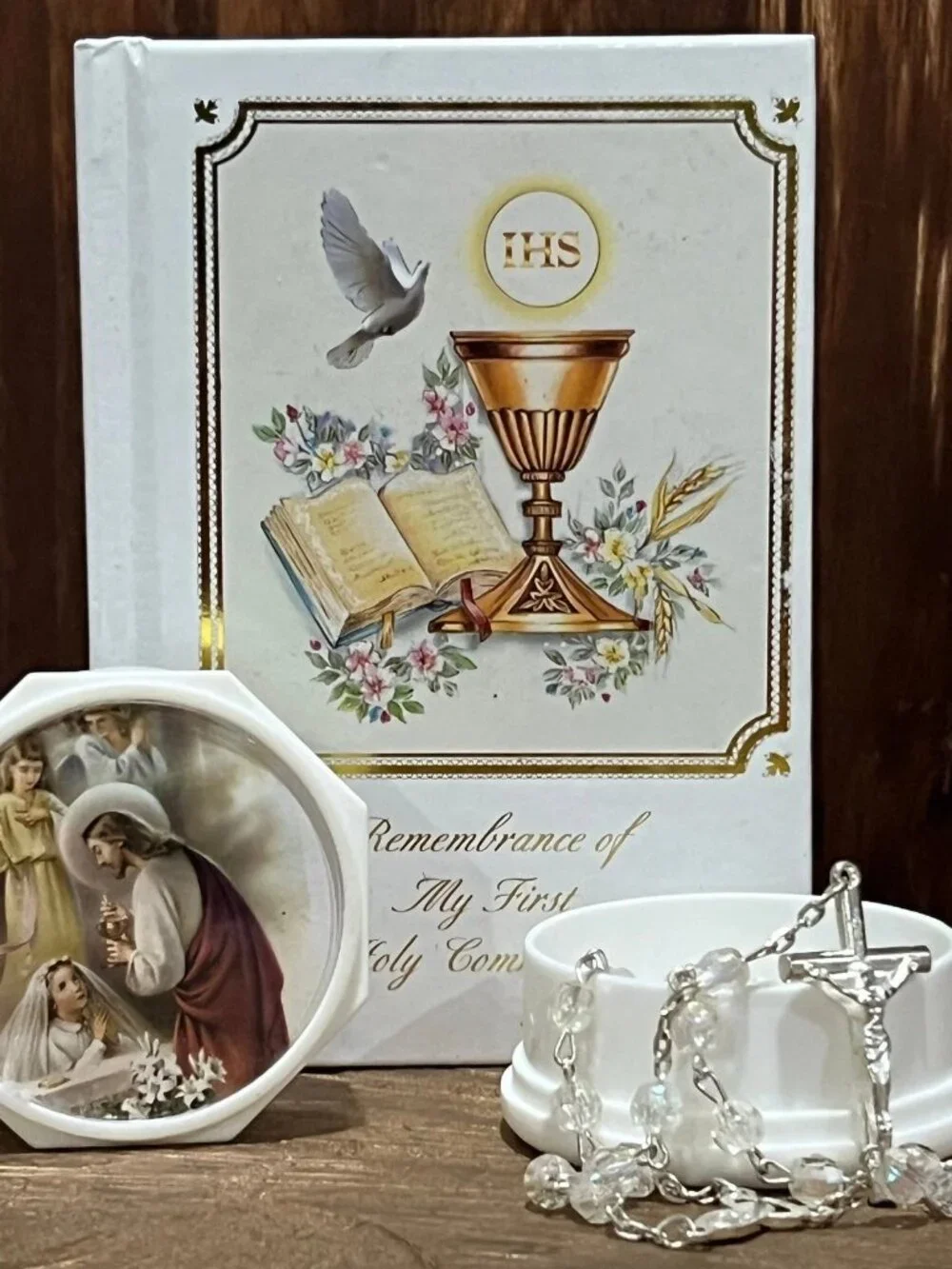 4 pc set Girl My First Holy Communion Gift Set - Rosary Beads Prayer Book Rosary